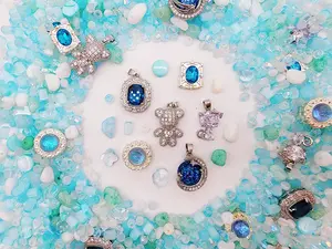 [Express] LUXURY - Elegant & Sparkling Charms for DIY Jewelry & Accessories Rhinestone Decorated Heart Diy Nail Art Diy Manicure Kit Acrylic Material