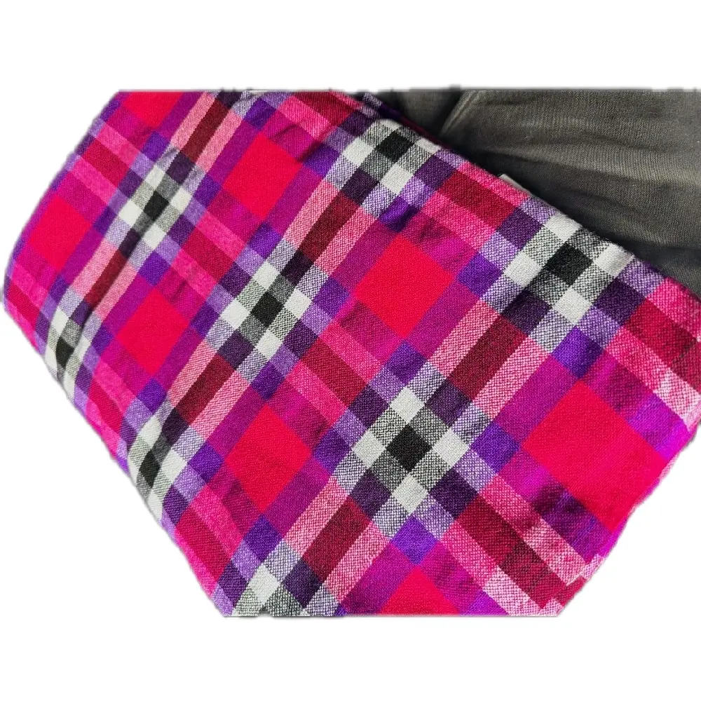 Maasai Shuka Throw Blanket Wrap - Pink Checkered Design for Cozy Comfort
