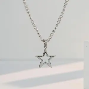 Trendy Y2K Sparkling Star Jewelry Gift Set, Hypoallergenic Titanium Alloy Wearable Ornaments, Adjustable Size Necklace Bracelet Combo with Storage Makeup Bag
