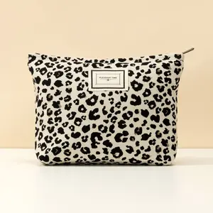Fashionable Milky Leopard Print Makeup Bag, Spacious Organized Cosmetic Storage Space, Stylish Beauty Organizer