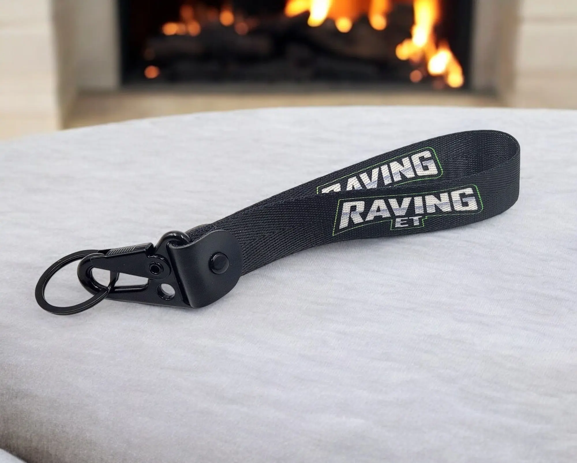 Raving ET Fashion Accessory Keychain, Costume Jewelry Keychain