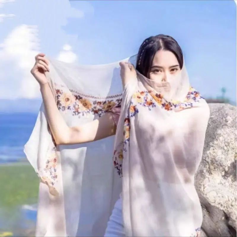 WL   Flower Embroidery   Dense   White