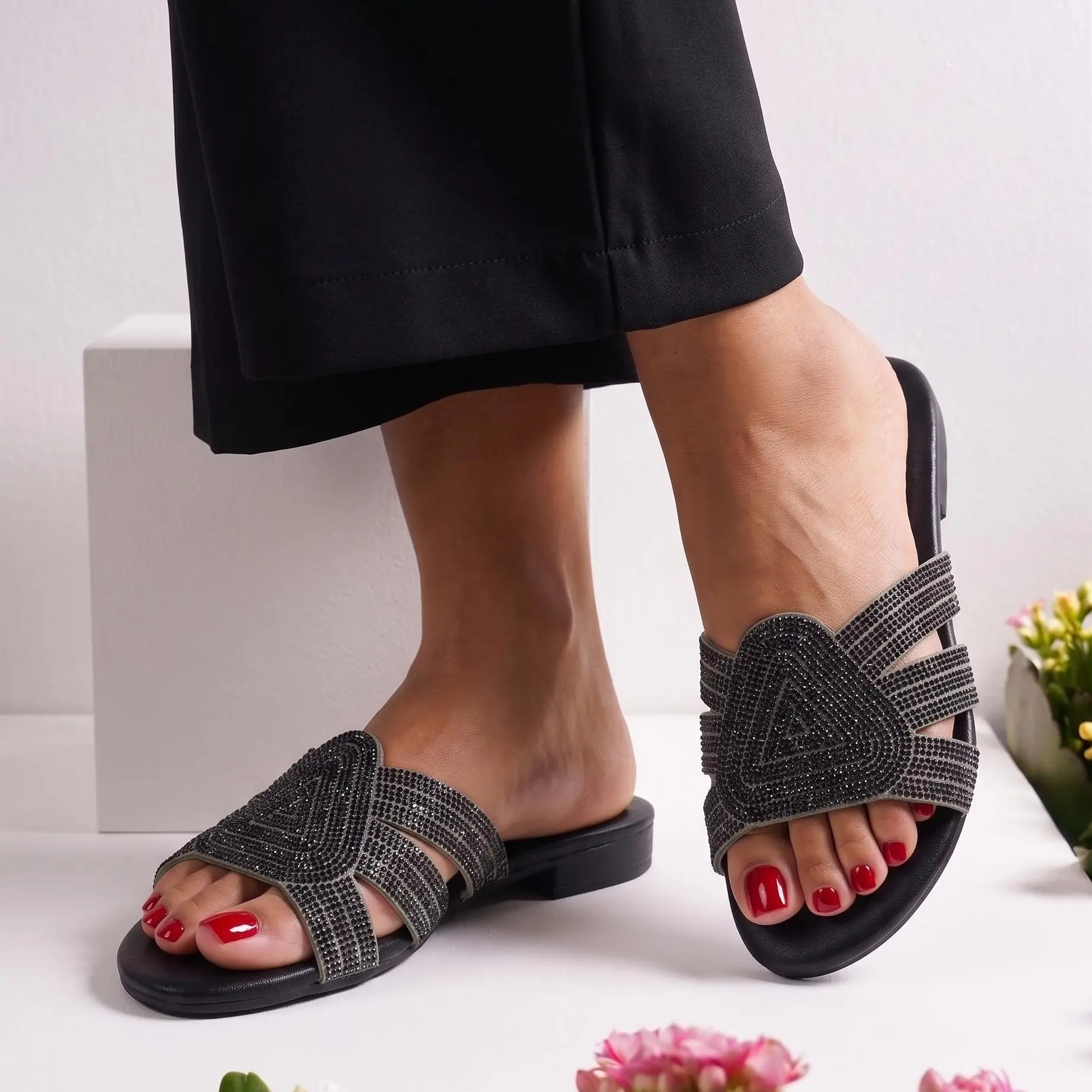 Lucia Women's Colombian Flat Sandals - Lightweight, Comfortable Casual Shoe