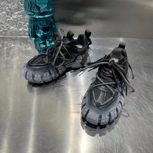 UYCEKK Men'S Black and Gray Gradient Patchwork Retro Dad Shoes| Low-top Lace-up Design, Thick Sole with Cool Rope Detail, Suitable for Daily Outings, Trendy Outfits, and Casual Trips, Upper and Sole