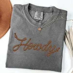 Comfort Colors Howdy Rope Script T-shirt For Men And Women, Trendy Country Music Oversized T-shirt, Western Vintage Graphic Tee For Cowboy, Cowgirl