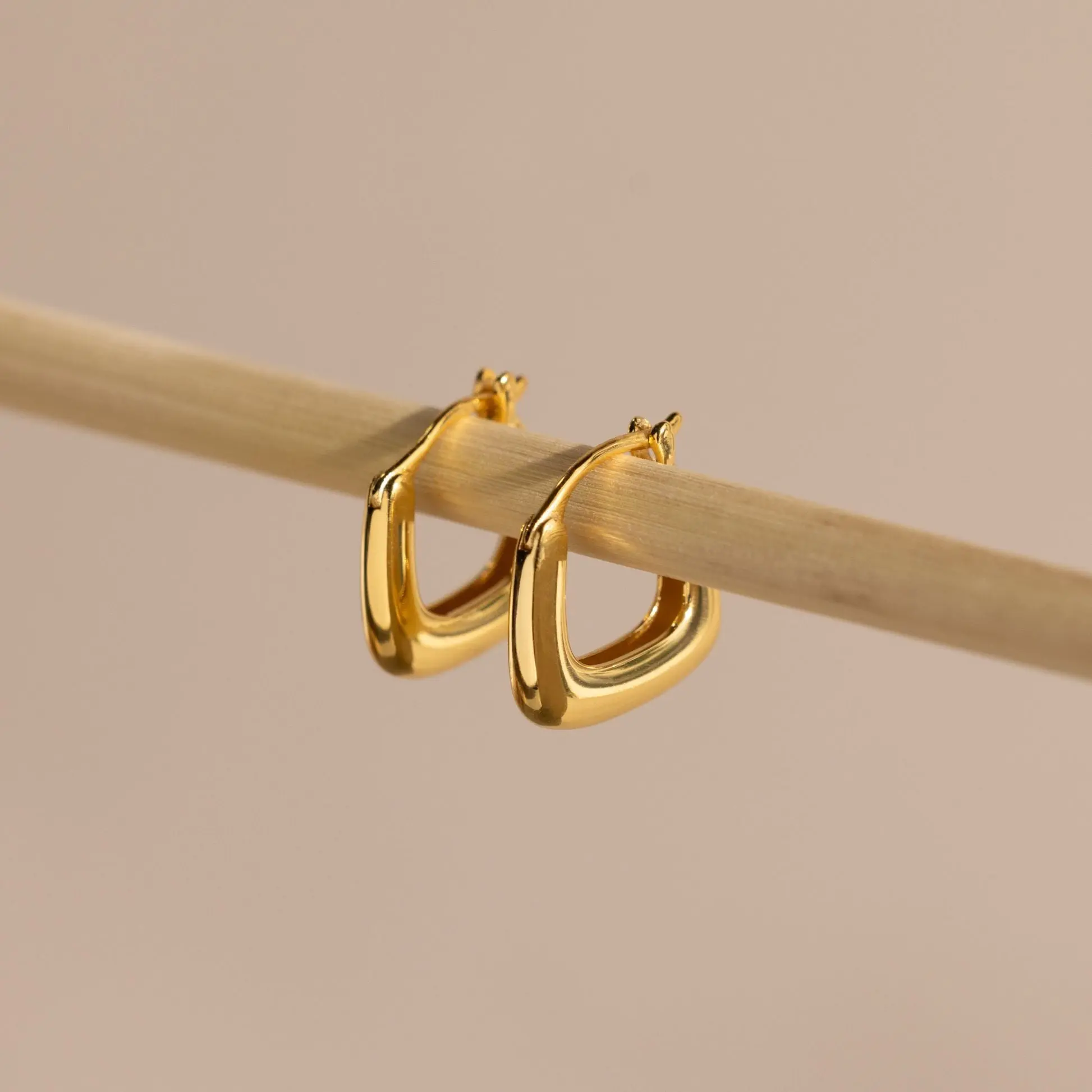 Bold Geometric Hoops by Caitlyn Minimalist - Chunky Square Hoop Earrings - Modern Statement Jewelry - Trendy Birthday Gift for Her