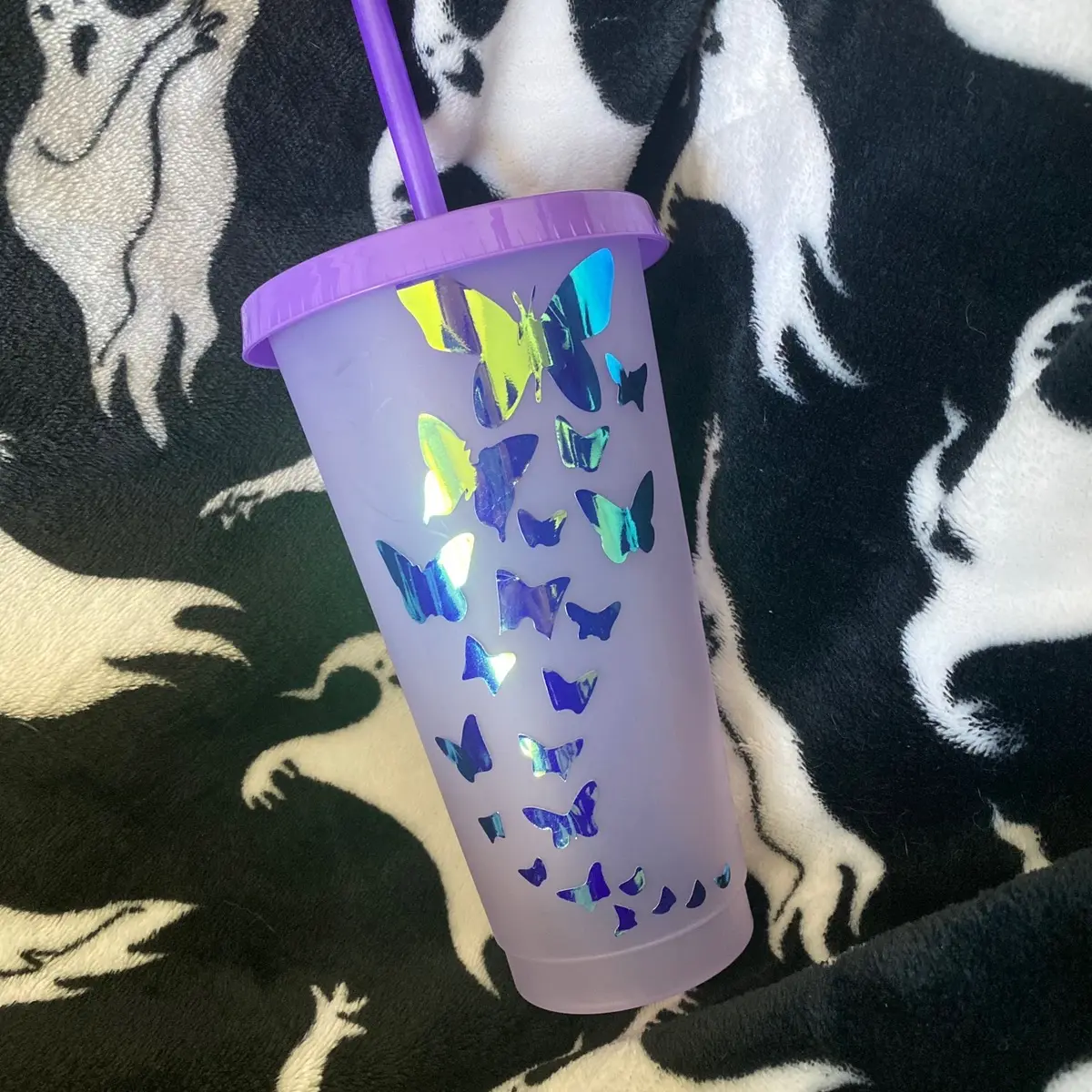 Color changing cup