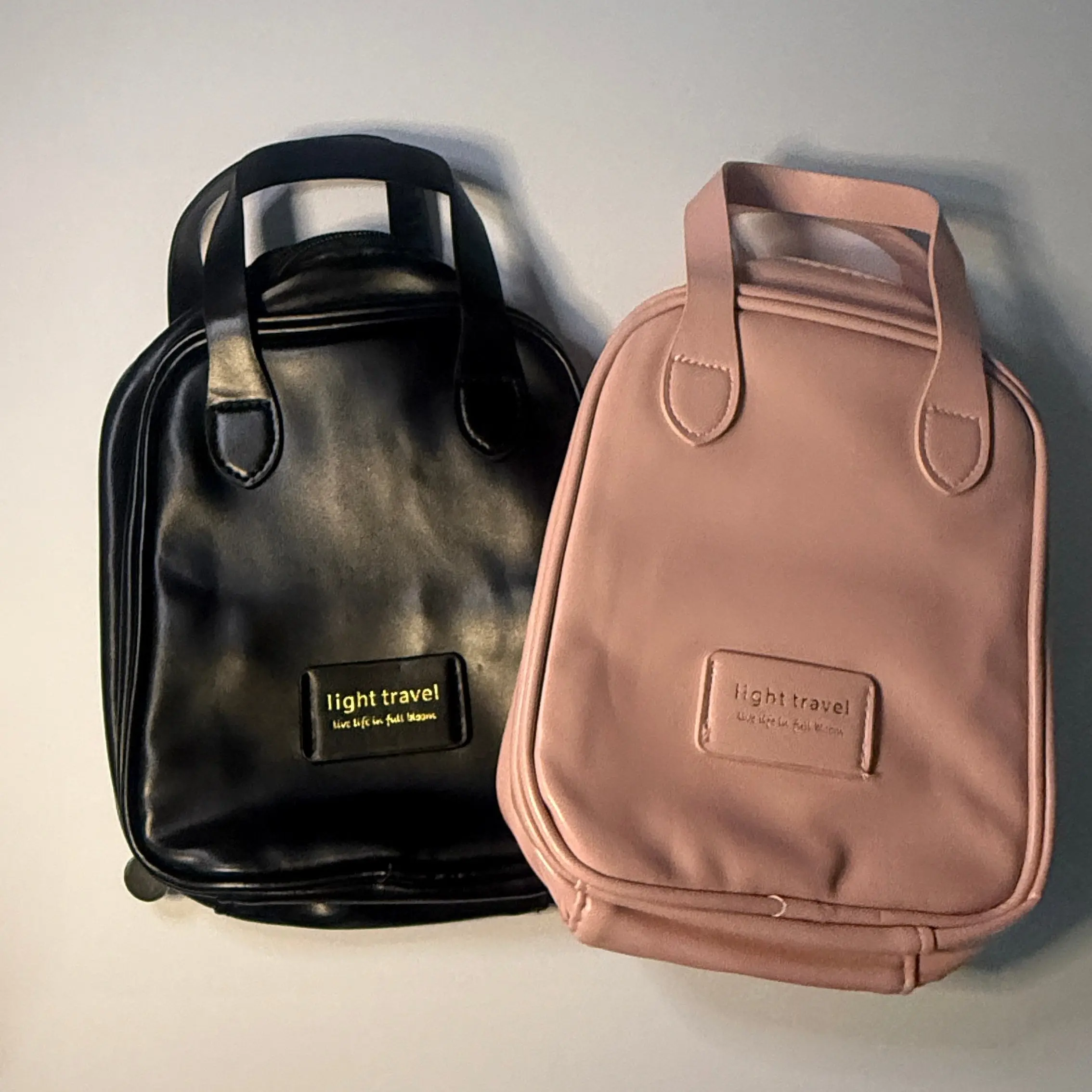 The Light Travel Vanity Bag