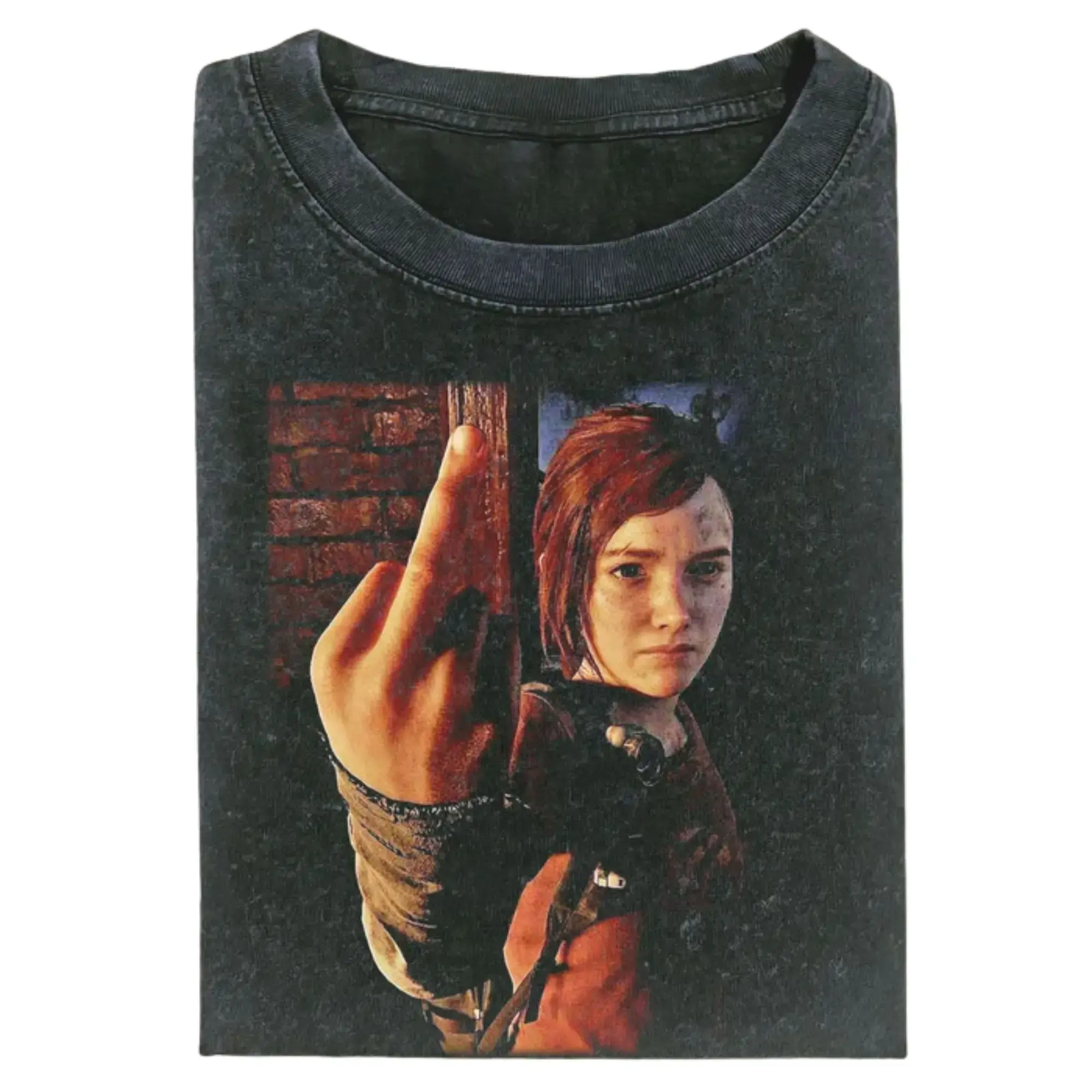 Women's Short-Sleeve Comfort Colors T-Shirt with The Last of Us Ellie Graphic, Holding Gun in Dark Survival Scene, Unisex Pigment-Dyed Vintage Tee for Horror Game Fans, Relaxed Fit Oversized Streetwear
