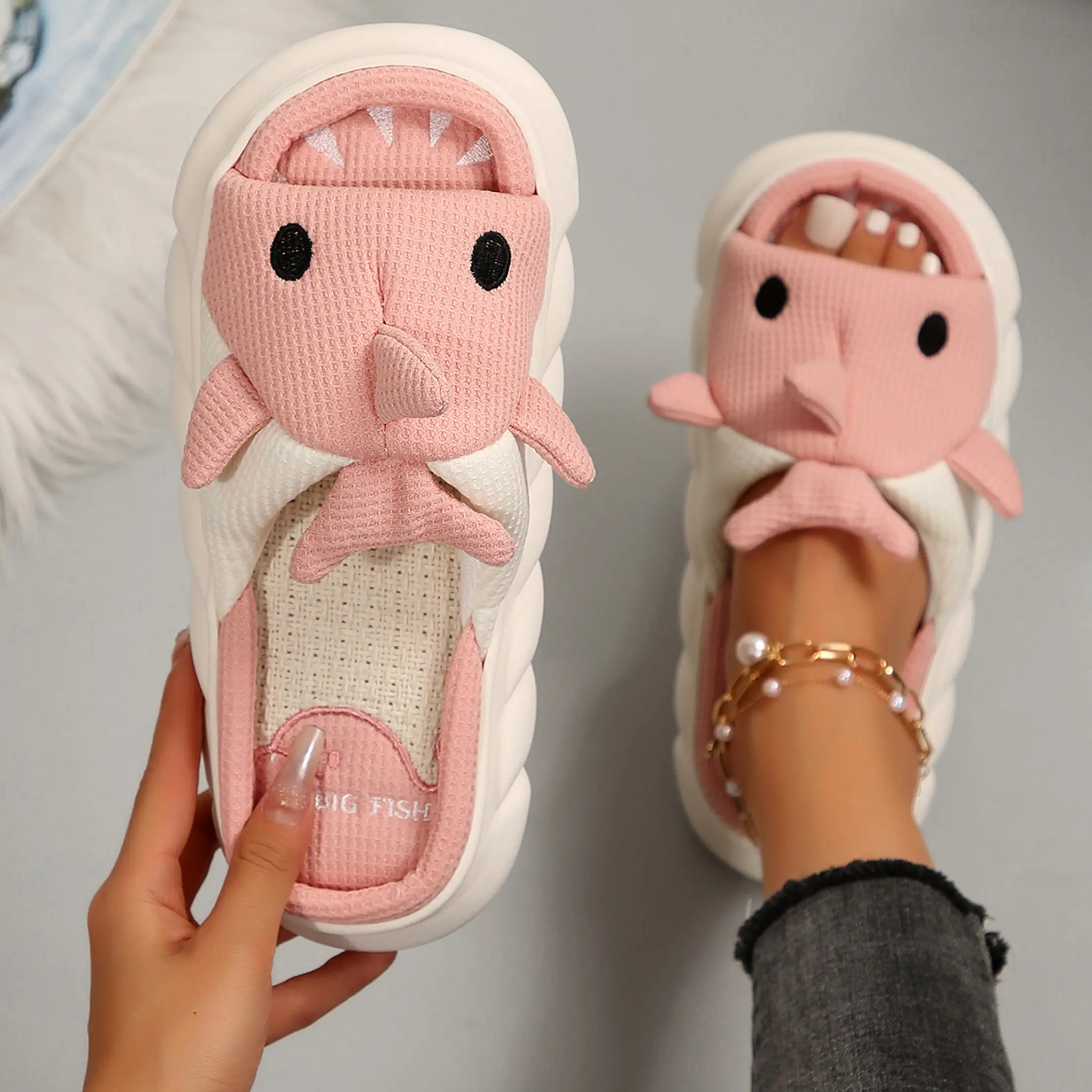 Shark Slippers Slides for Women House Slippers for Woman Cute Cartoon Animal Shape Kawaii Sandals Home Indoor