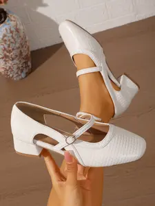 French Vintage Square Toe Mary Jane Shoes, Hollow One Strap Buckle, Chunky Heel Mid-Heel Low Cut Single Shoe, Women's Fashion Footwear