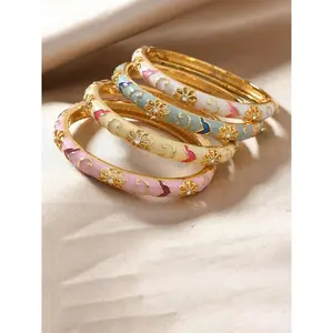 Vintage Flower Pattern Bangle, Boho Style Jewelry for Women & Girls, Trendy All-match & Exquisite Jewelry for Birthday Gift, Rhinestone Decorated Bangle