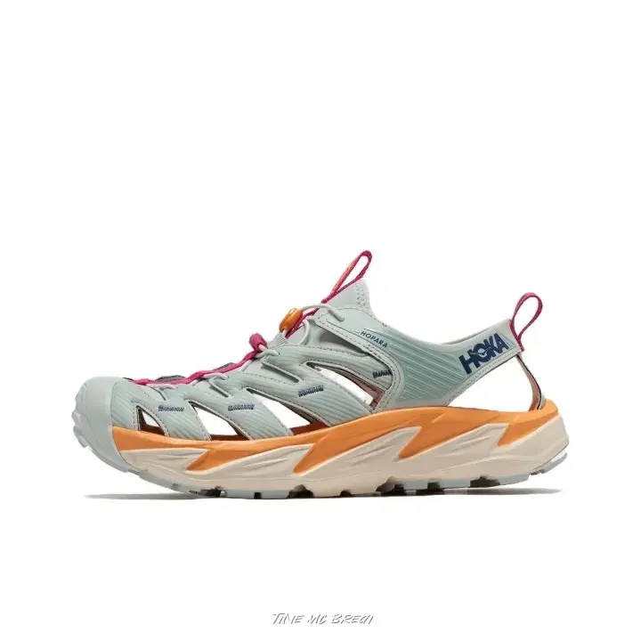 Mint Orange Block-color Closed-toe Outdoor Sandals, fine ribbed strap upper, layered gradient chunky anti-slip outsole. Ideal for outdoor hiking, lively tropical street styling