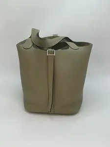Pre-owned HERMÈS Picotin 22 Bucket Bag – Sage Green with Silver Hardware, Stamp: Z Material: Leather Color: Sage Green, Accessories Included: Lock and Key Set.