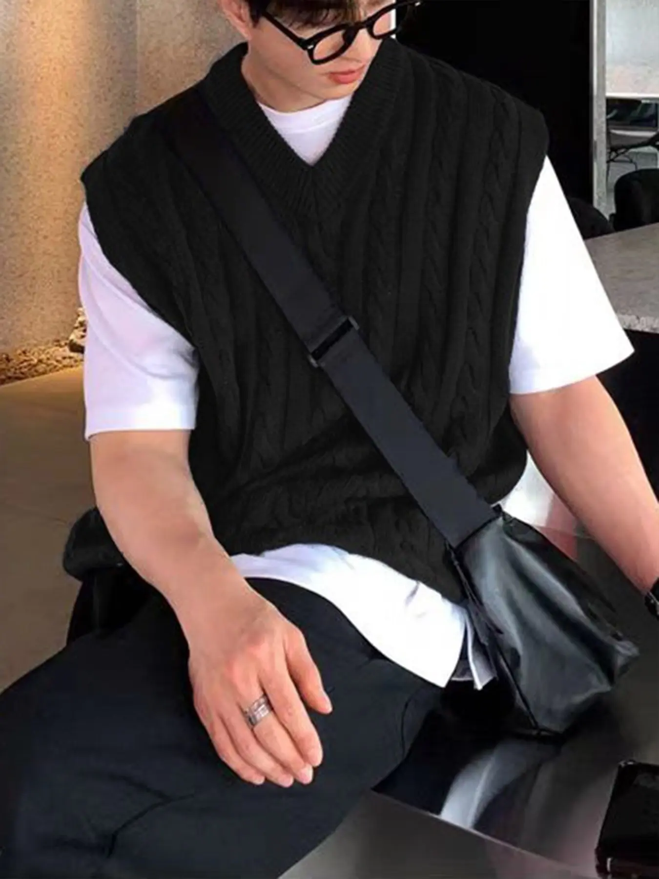 Men's Casual Knitted Vest Tops, Comfortable and Stylish, Perfect for Daily Wear, Ideal for Layering, Soft and Breathable Material V Neck Sleeveless Top Plain Sweater Vest
