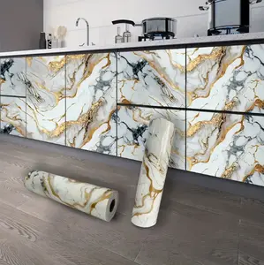 A roll of marble pattern aluminum foil self-adhesive PVC wallpaper, peel and stick wall panels, waterproof and oil-proof decorative wall sticker, suitable for various places such as living rooms, kitchens, bathrooms, etc.