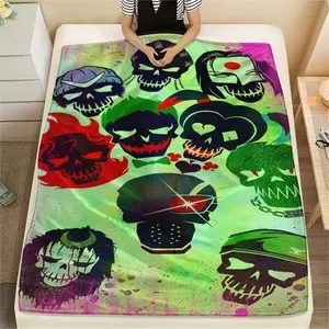 Harley Quinn (5) pattern soft and comfortable flannel throw blanket, suitable for napping in the living room, camping, machine washable all season blanket, air conditioning blanket, holiday gift for family and friends