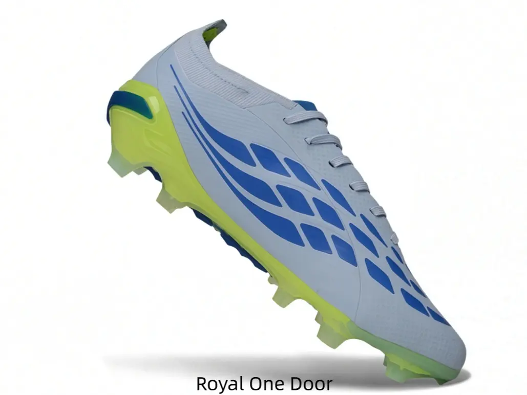 Lightweight Cleats, Versatile Sports Accessory for Grass Exercise and Casual Training