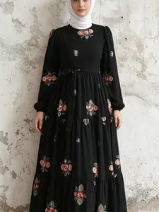 Bohemian Long Dress with Fluffy Sleeves, Elegant Floral Embroidery, Perfect for Muslim Women During Ramadan and Eid, Muslim Dresses
