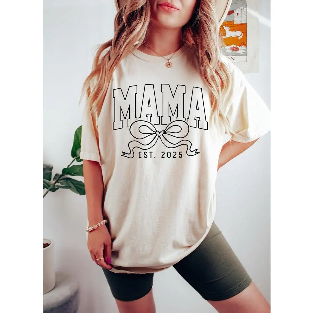 Comfort Colors ® Mama Est 2025 Coquette Shirt, Mama Est. 2025 Sweatshirt, New Mom T-Shirt, Mother's Day Crewneck, Gift for Mom Tee, New Mama