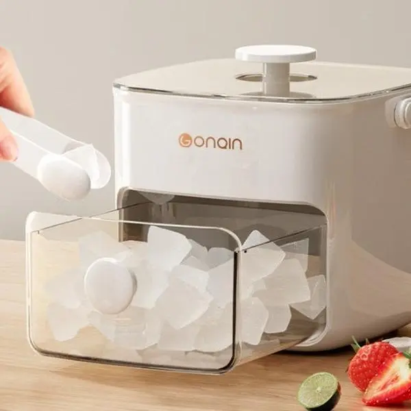 Portable Ice Cube Maker Tray