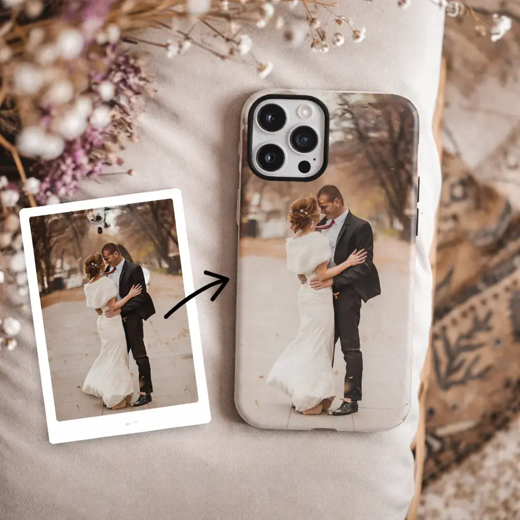 Personalized Custom Photo Smartphone Casing, Handheld Cellphone Case with Slim Stripe Floral Curve Design, Shockproof Protective Cover for iPhone 16/15/14/13 Pro & Samsung Galaxy S25/S24/S23 Series, Unique Gift for Pet Lovers