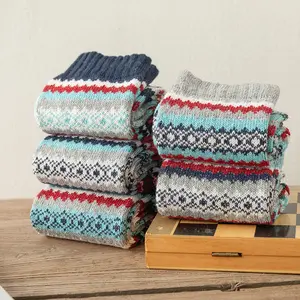 5 Pairs Cozy Winter Socks for Women & Men Nordic Style Thick Warm Retro Christmas Colors Cozy Knit Patterns US6-10 Fit Vintage Everyday Wear