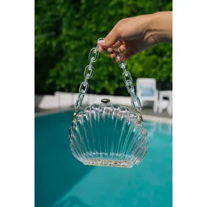 Seashell Purse in Clear
