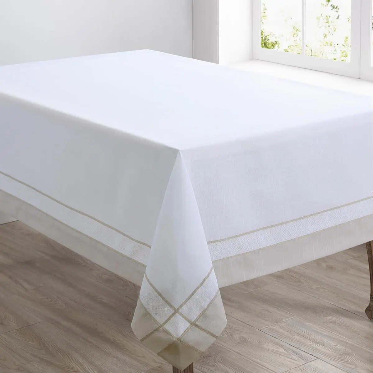 Saro 351-N5472B 1-Piece Bordered Edge Oblong Tablecloth, 54x72 in Natural Table Covering for Kitchen Linens