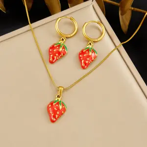 Fashionable And Sweet Pastoral Style Oil-Drip Red Strawberry Pendant Accessory Set, Simple And Versatile Fruit Jewelry Two-Piece Necklace and Earrings Set