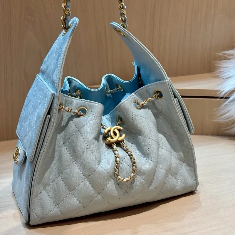 Pre-owned CHANEL leather Shoulder Bags 25 caviar baby blue small shoulder bag