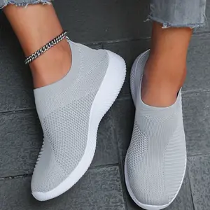 Spring and Autumn Fashion Casual Lightweight Breathable Slip-On Flyknit Women's Sports Running Shoes