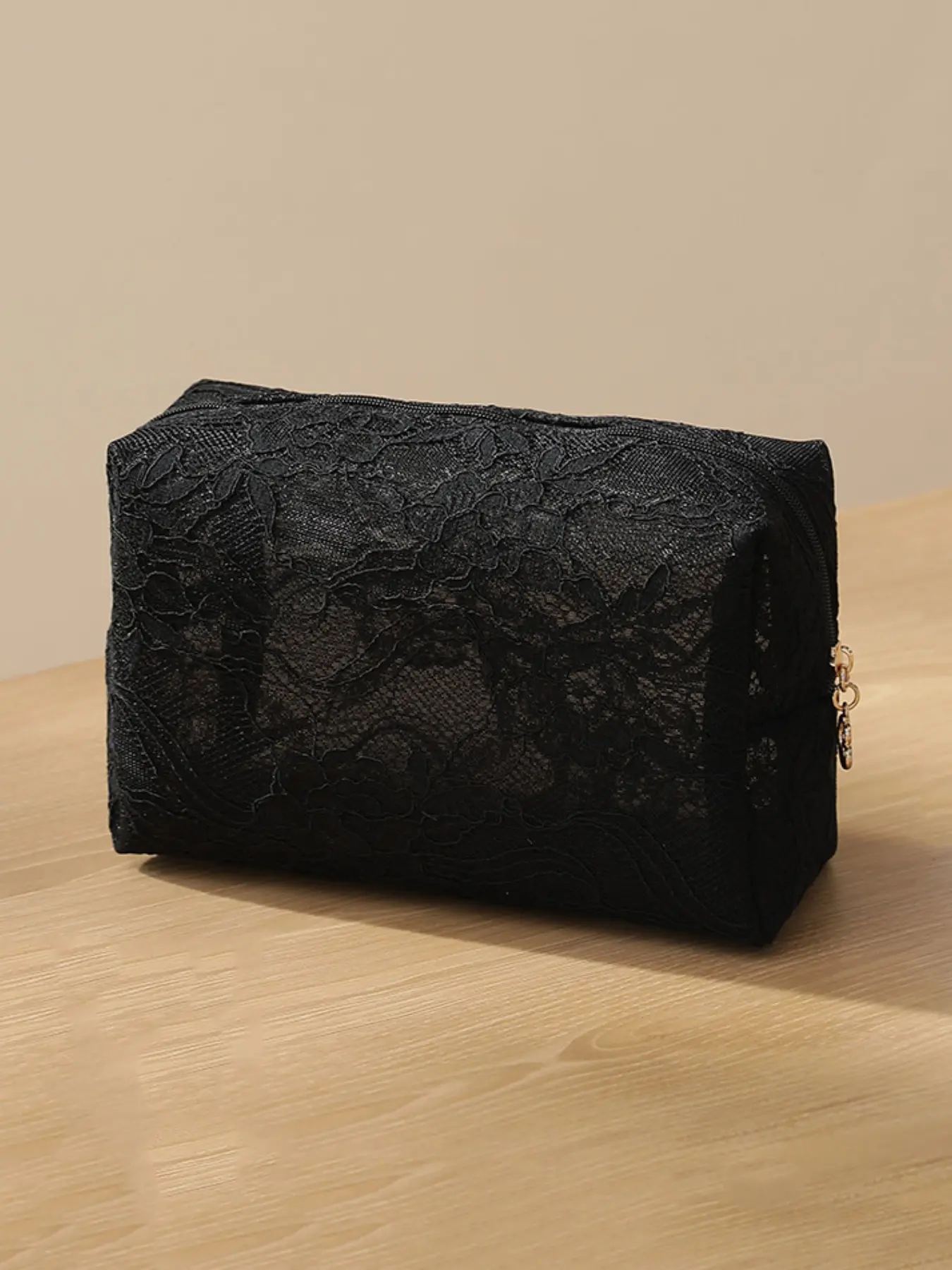 Lace Makeup Bag, Large Capacity Travel Toiletry Bag, Women's Zipper Storage Bag, High-Value Portable Cosmetic Organizer