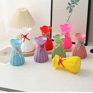 Simulated Plastic Vase - Imitation Rattan Woven, Plum Blossom-Shaped Flower Basket, Simple Decorative Vase with UV-Resistant Tricolor Artificial Flower Filler for Daffodils, Garden Roses Bouquets