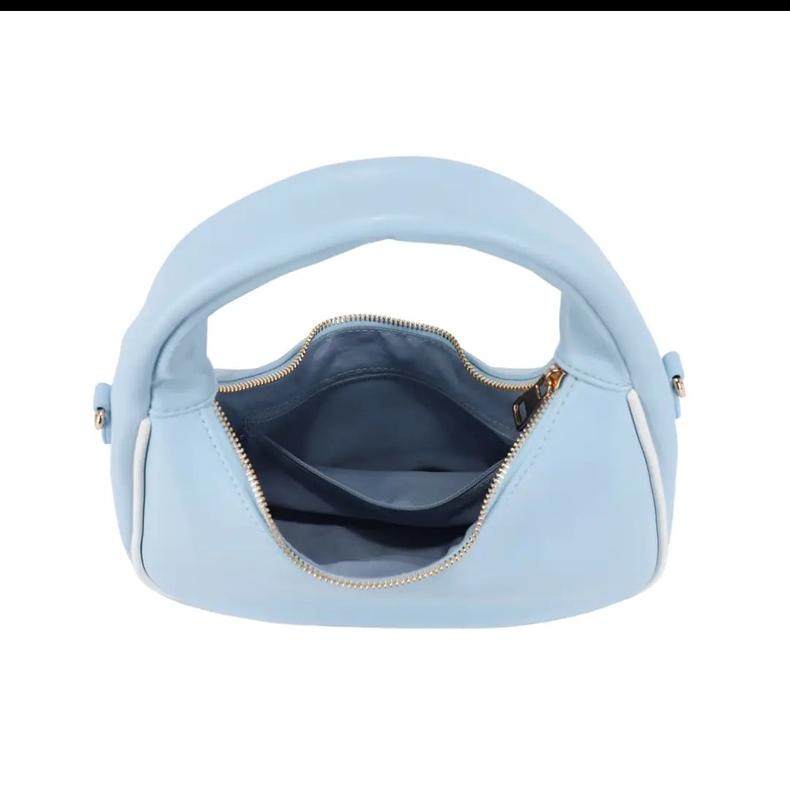 Bolso Hobo Celeste con Asa Acolchada - Materiales de Alta Calidad