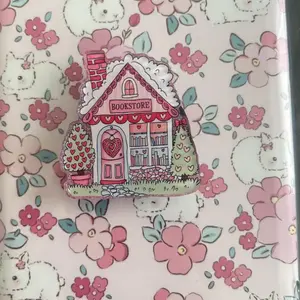 Pink Bookstore Kindle Grip Sparkly Handmade Resin Acrylic, Reader Magsafe, Magnetic Kindle Grip grip cute sticky  phone  grip grip holder