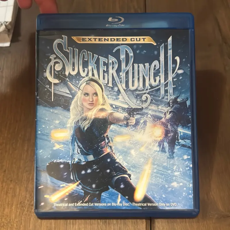 Sucker Punch extended cut blu ray disc