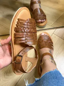 HUARÉ Adelita Huarache Sandals