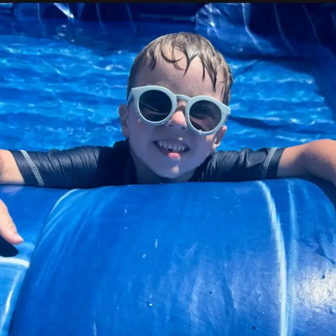 L.W. Clothing Company Cute Round Polarized Sunglasses for Boys and Girls 2-10 Years UV400 Protection Plastic Frame Eyewear