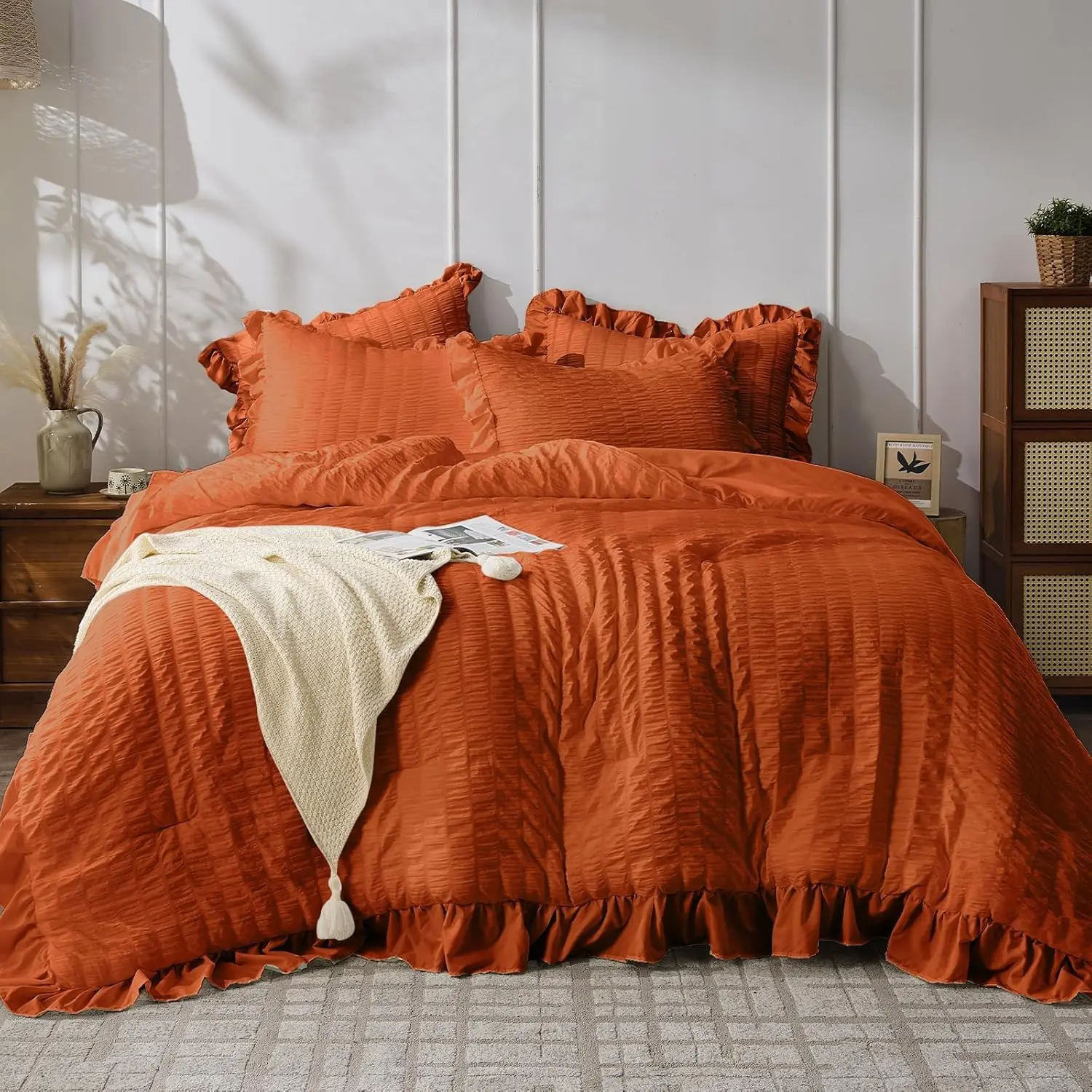 Burnt Orange Queen Comforter, 3 Seersucker Comforters Queen Size, Lightweight  Fluffy Sets Queen for with 1 Ruffle Comforter and 2 Ruffle Pillowshams