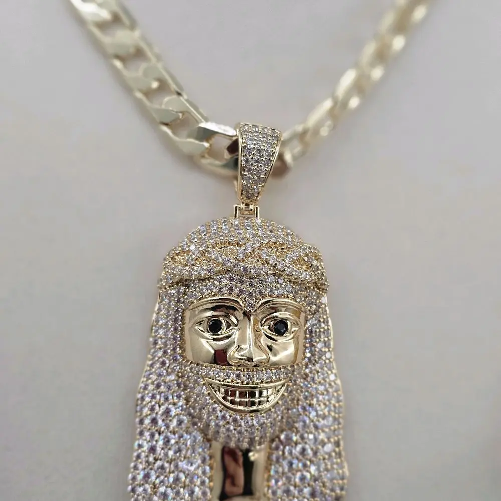 (58)christ large  pendant and 24 inxhes chaim
