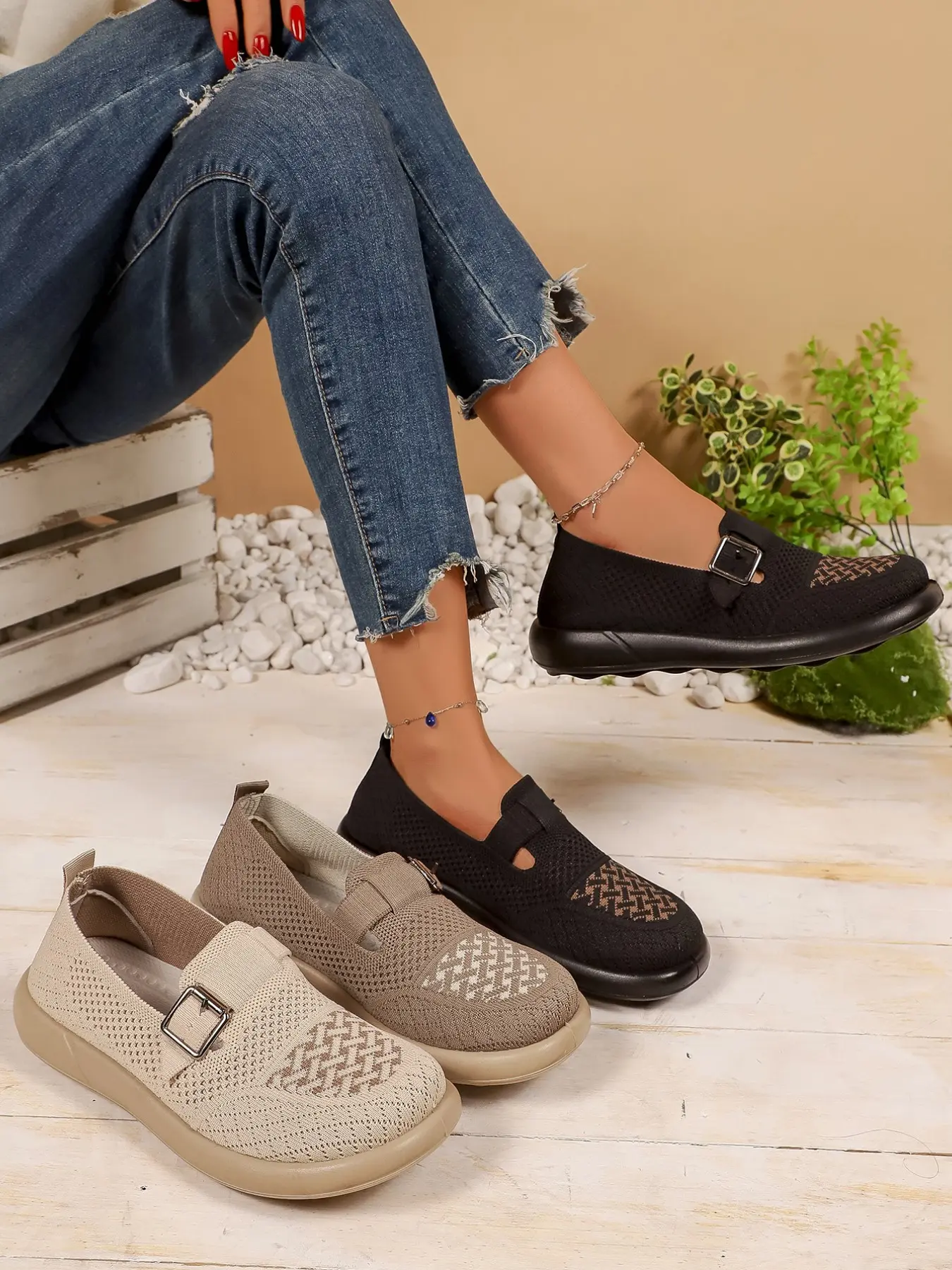Women's Breathable Knit Walking Shoes, Lightweight Slip-On Casual Striped Flats, Comfortable Low Top Fabric Sneakers for All Seasons Footwear
