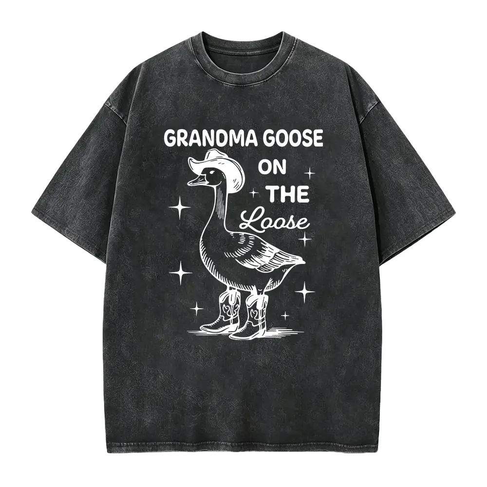 Grandma Gift, Grandma Goose on The Loose Shirt, Funny Grandma Goose Tee, Grandma Tshirt Birthday, Gift For Grandma From Grandkid