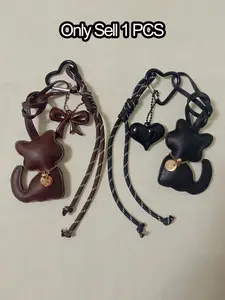Men Women'S Faux PU Leather Cat-Shaped Keychains, Keychain for bags, with Heart Pendants & Bow Charms, Cat Bag Charms Pendants Car Key Chain Additions Bag Accessories, Cat Heart Bowknot Pendant Bag Ornaments for Daily, Birthday/Valentine's Day Gift