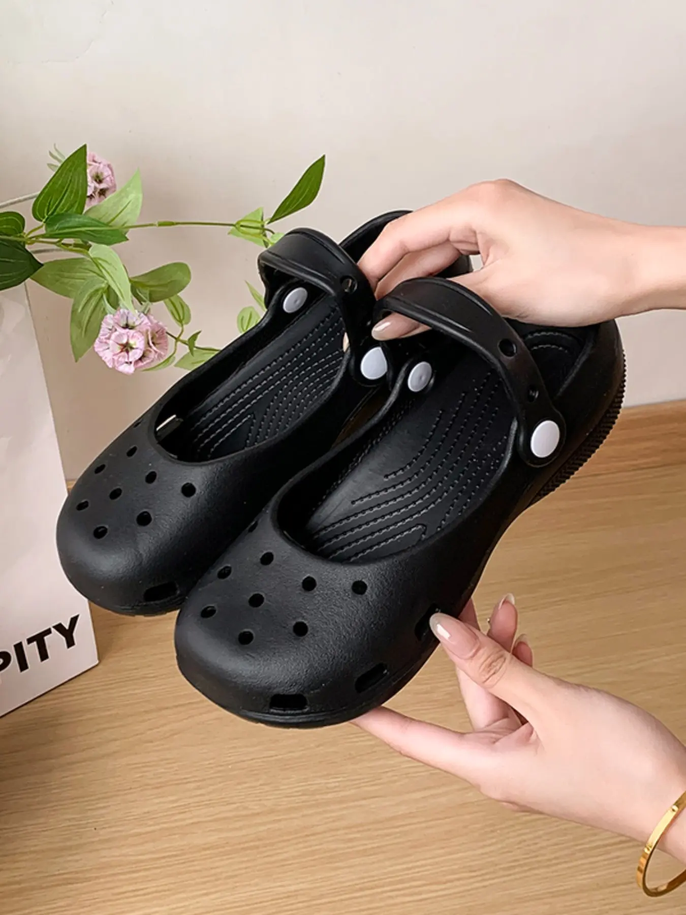 Women's Lightweight Eva Slip-On Shoes, Breathable Anti-Slip, Wide Toe, Comfortable, Suitable for Driving, Street, Beach, Indoor Outdoor, Summer Beach Slippers