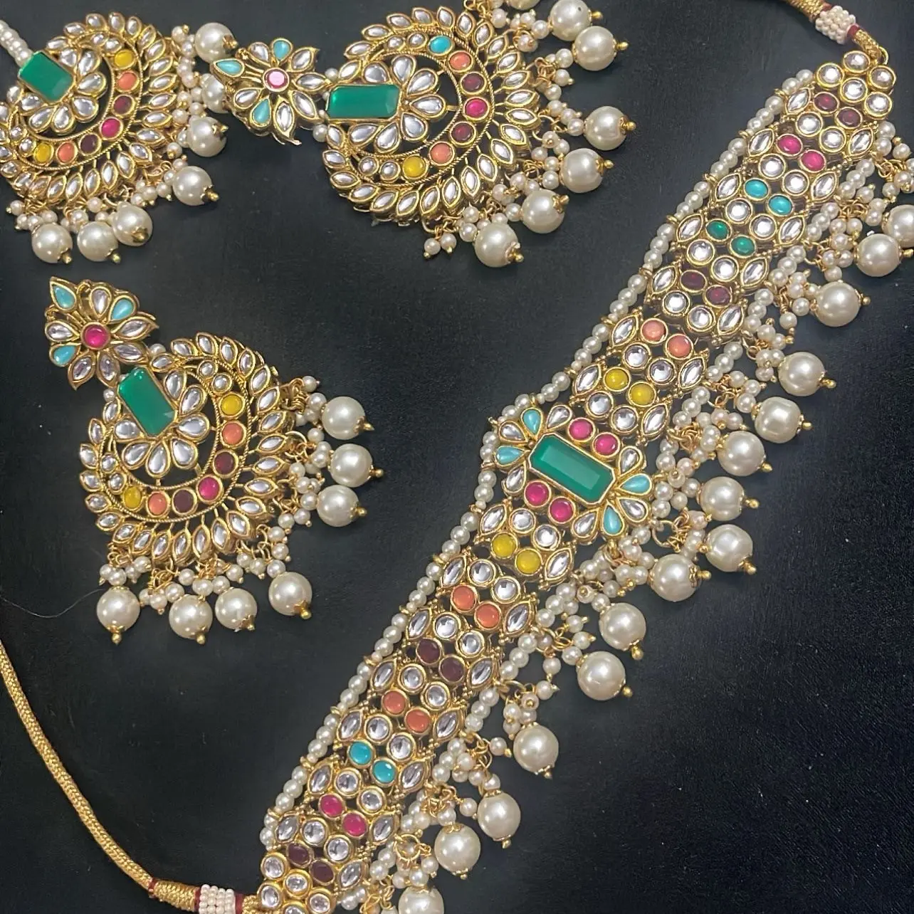 Kundan choker set