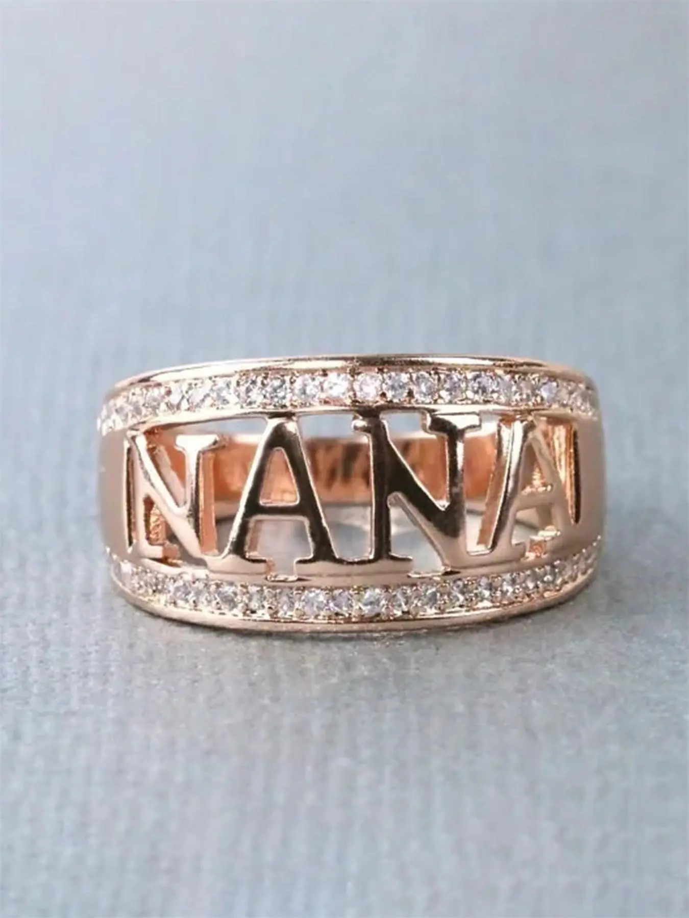 1 PC Classical Cubic Zirconia Engraved Ring For Grandmother For Daily Party Jewelry Mother's Day Gift