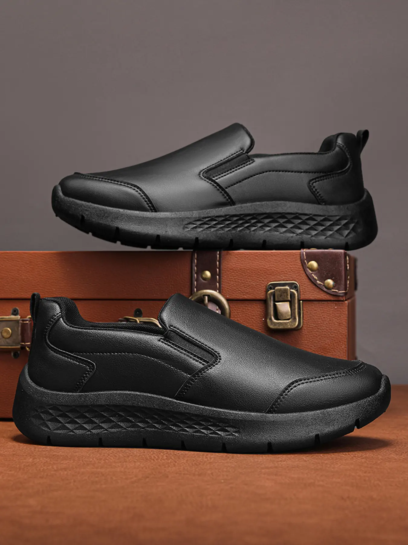 Men's Sporty Waterproof Non-slip Slip on, Casual Comfortable Breathable Driving Shoes, Fashionable Shoes for Daily Wear, Lightweight Outdoor Shoes