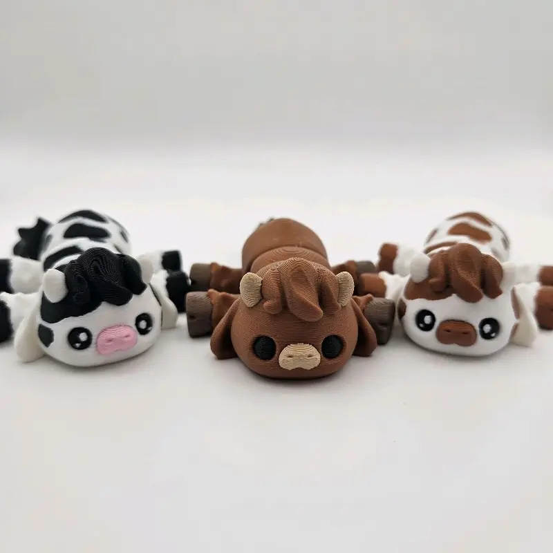 3D Printed Articulating Highland Cow Figurine Great Gift and Desk Figure