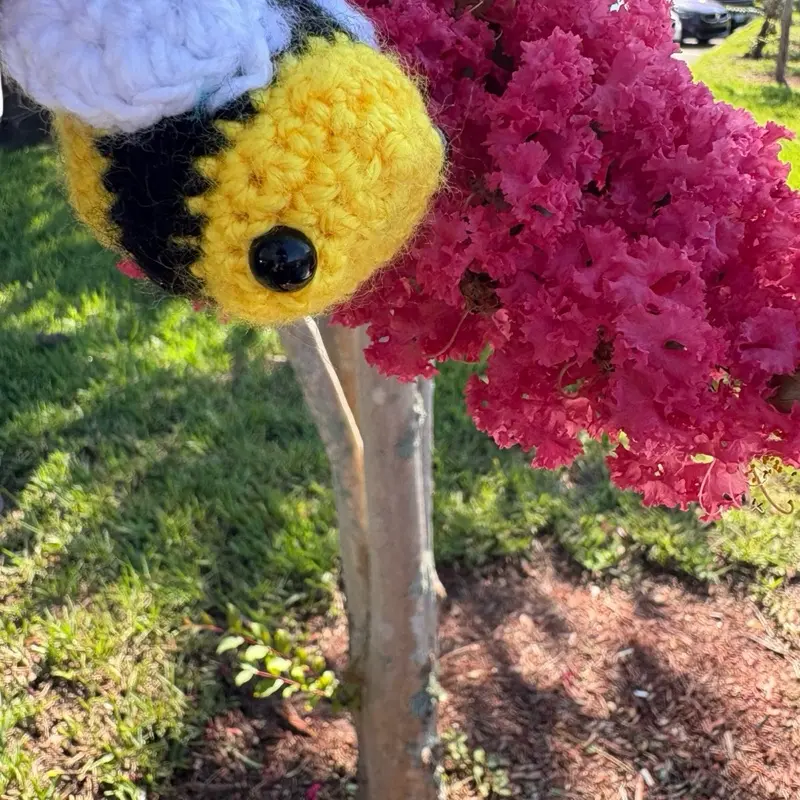 Handmade Crochet Bumble Bee Keychain | Amigurumi Bee Bag Charm | Cute Gift for bee lovers